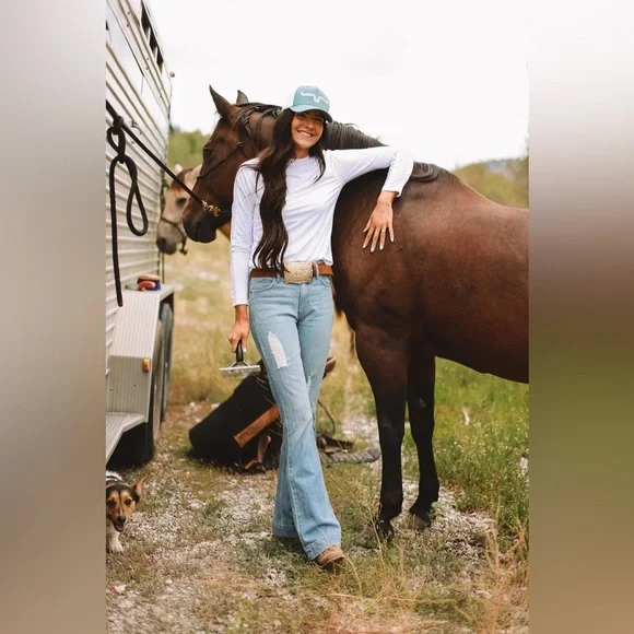 Classic Blue Flared Women's Jeans - Picture 7 of 15